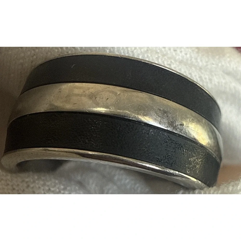 Mens Vintage Stainless Steel Cross Band Ring Black Leather Inlay Religious Sz 6